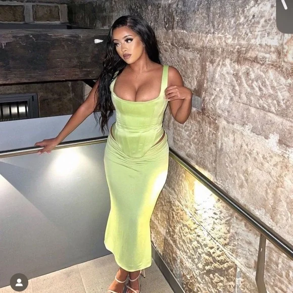 HOUSE OF‎ CB 'Rafa' Lime Satin Longline Corset NWOT size XL